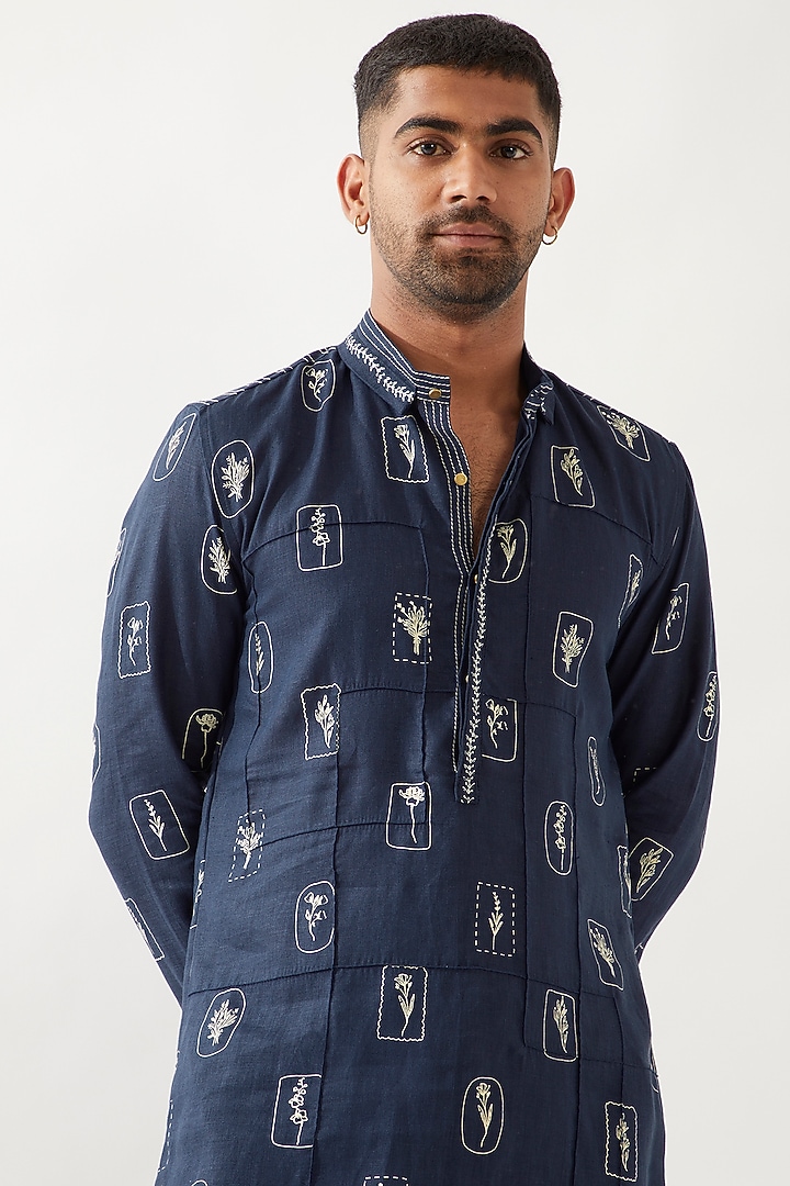 Navy Linen Printed Kurta Set by Son Of A Noble SNOB Men at Pernia's Pop Up Shop