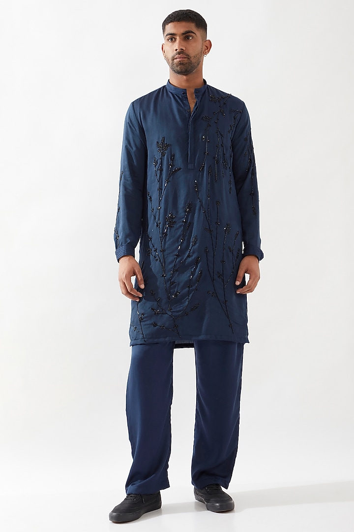 Blue Tencel Satin Cutdana Hand Embroidered Kurta Set by Son Of A Noble SNOB Men at Pernia's Pop Up Shop