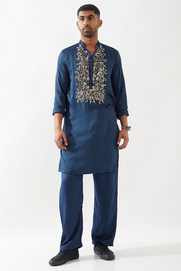 Blue Tencel Satin Cutdana Hand Embroidered Kurta Set by Son Of A Noble SNOB Men at Pernia's Pop Up Shop