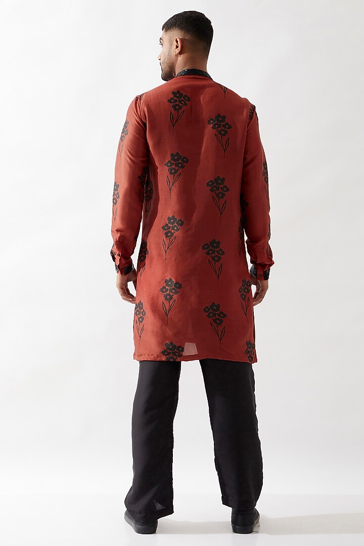 Maroon Dupion Silk Printed & Hand Embroidered Kurta Set by Son Of A Noble SNOB Men at Pernia's Pop Up Shop