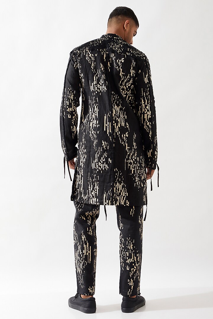 Black Linen Printed Kurta Set by Son Of A Noble SNOB Men at Pernia's Pop Up Shop