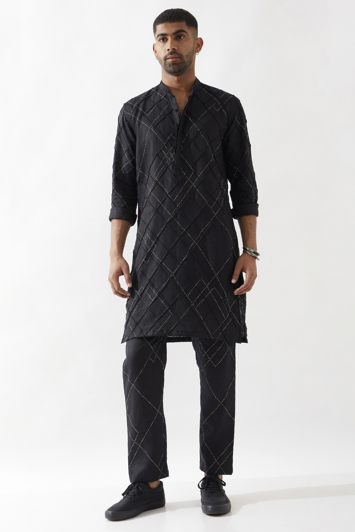 Black Linen Printed Kurta Set by Son Of A Noble SNOB Men