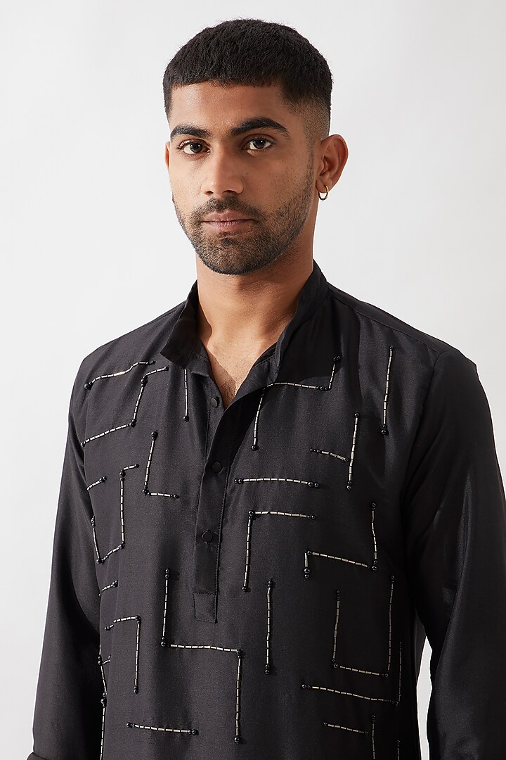 Black Dupion Silk Hand Embroidered Kurta Set by Son Of A Noble SNOB Men at Pernia's Pop Up Shop