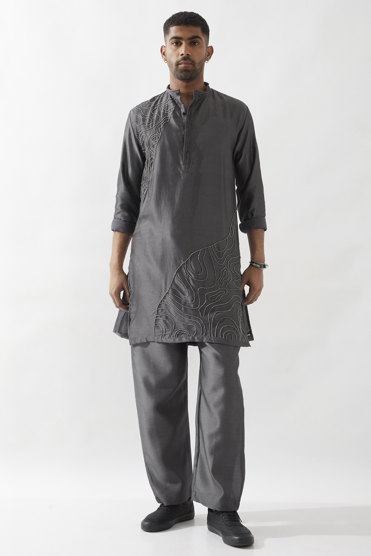 Grey Chanderi Silk Hand Embroidered Kurta Set by Son Of A Noble SNOB Men