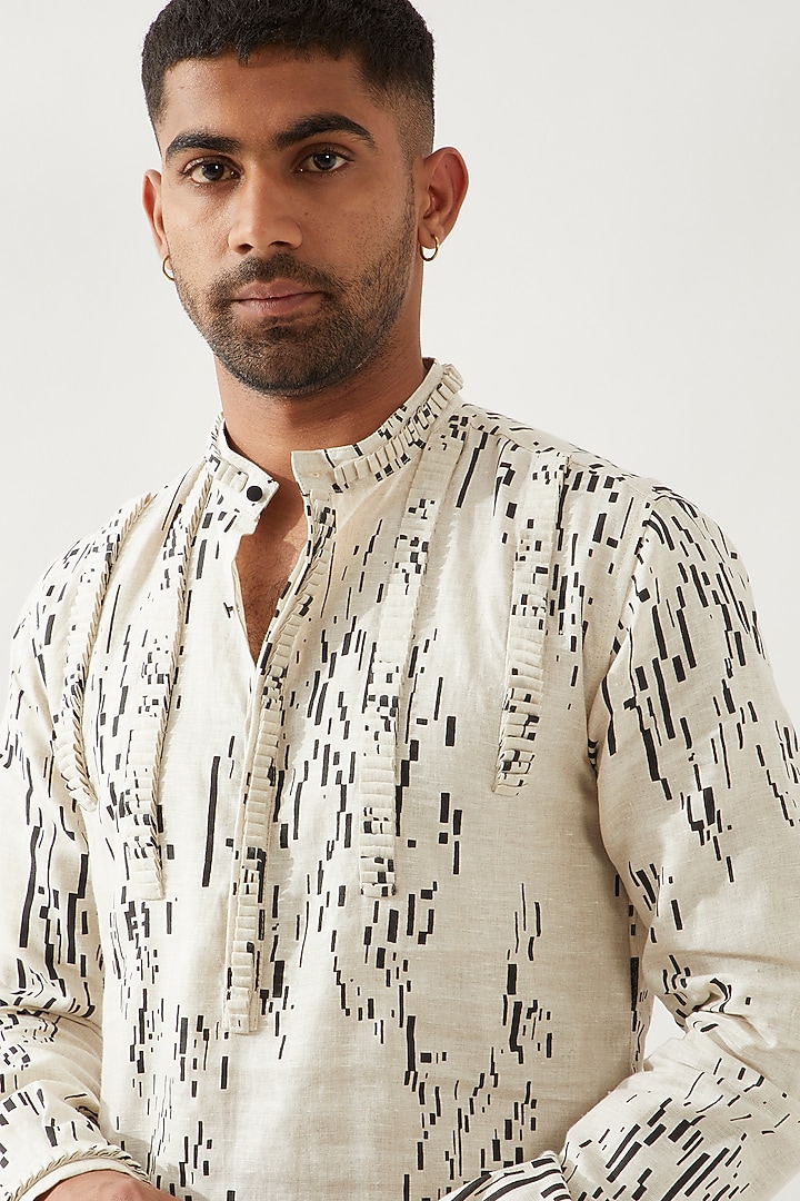 Ivory Linen Printed Kurta Set by Son Of A Noble SNOB Men at Pernia's Pop Up Shop
