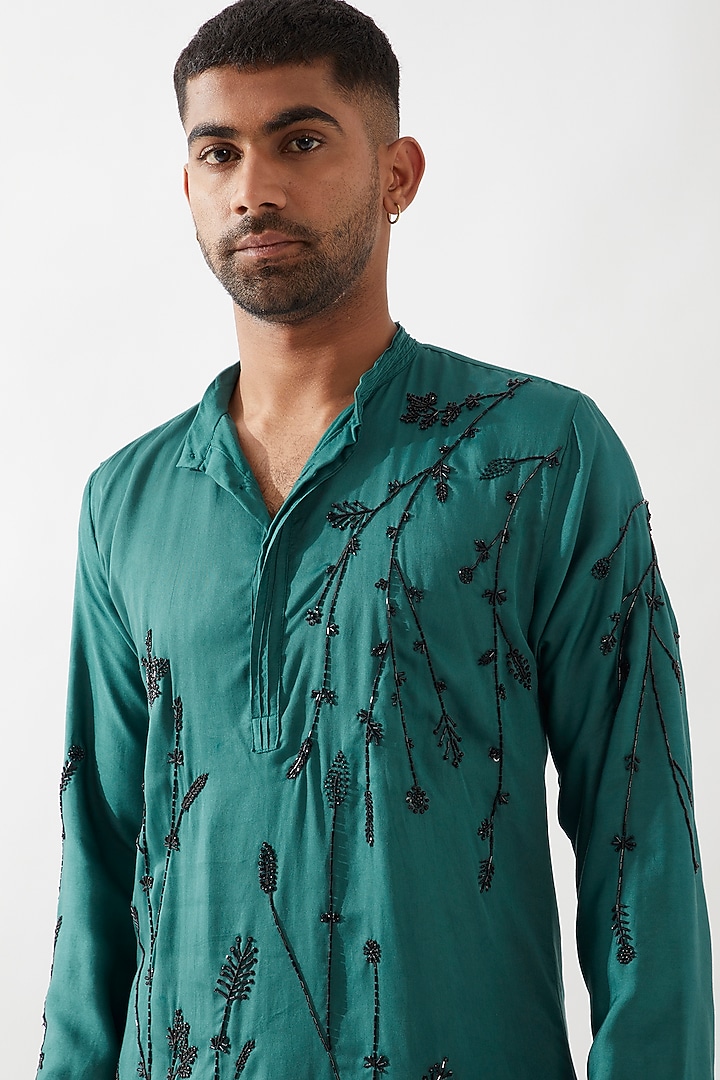 Emerald Tencel Satin Cutdana Hand Embroidered Kurta Set by Son Of A Noble SNOB Men at Pernia's Pop Up Shop