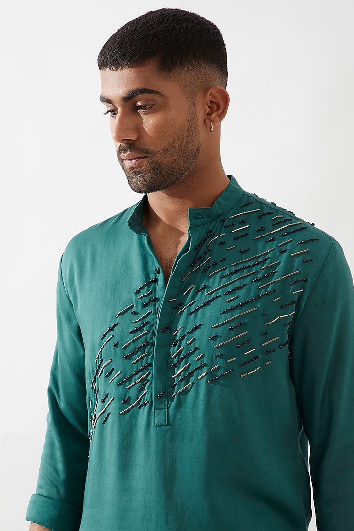 Emerald Tencel Satin Cutdana Hand Embroidered Kurta Set by Son Of A Noble SNOB Men at Pernia's Pop Up Shop