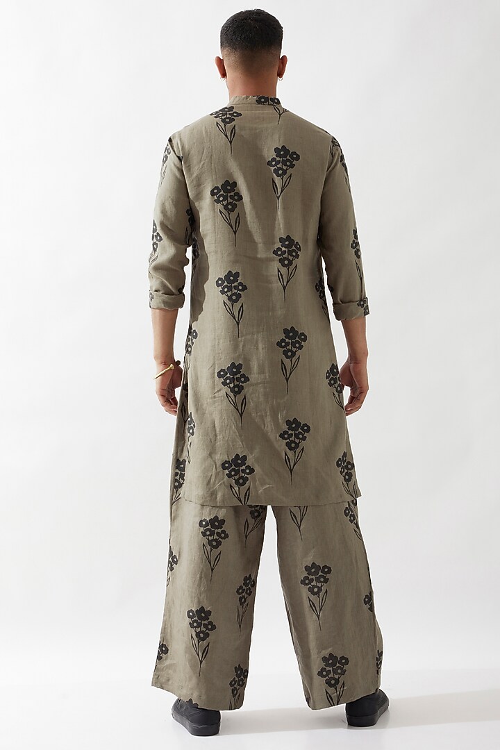 Olive Linen Printed Kurta Set by Son Of A Noble SNOB Men at Pernia's Pop Up Shop