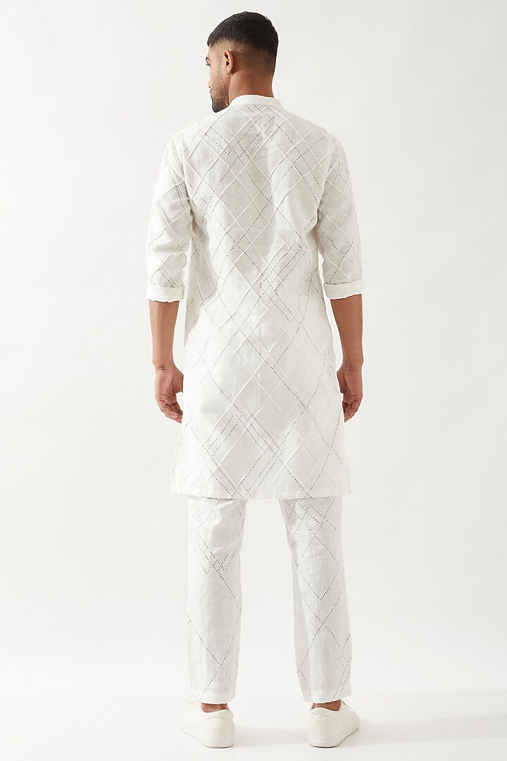 White Linen Printed Kurta Set by Son Of A Noble SNOB Men at Pernia's Pop Up Shop