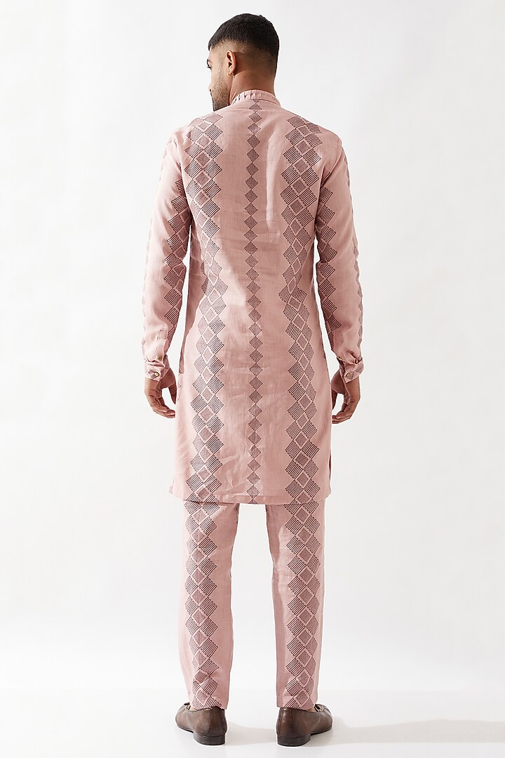 Pink Linen Printed Pleated Kurta Set by Son Of A Noble SNOB Men at Pernia's Pop Up Shop