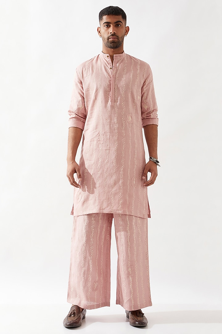 Pink Linen Printed Kurta Set by Son Of A Noble SNOB Men at Pernia's Pop Up Shop