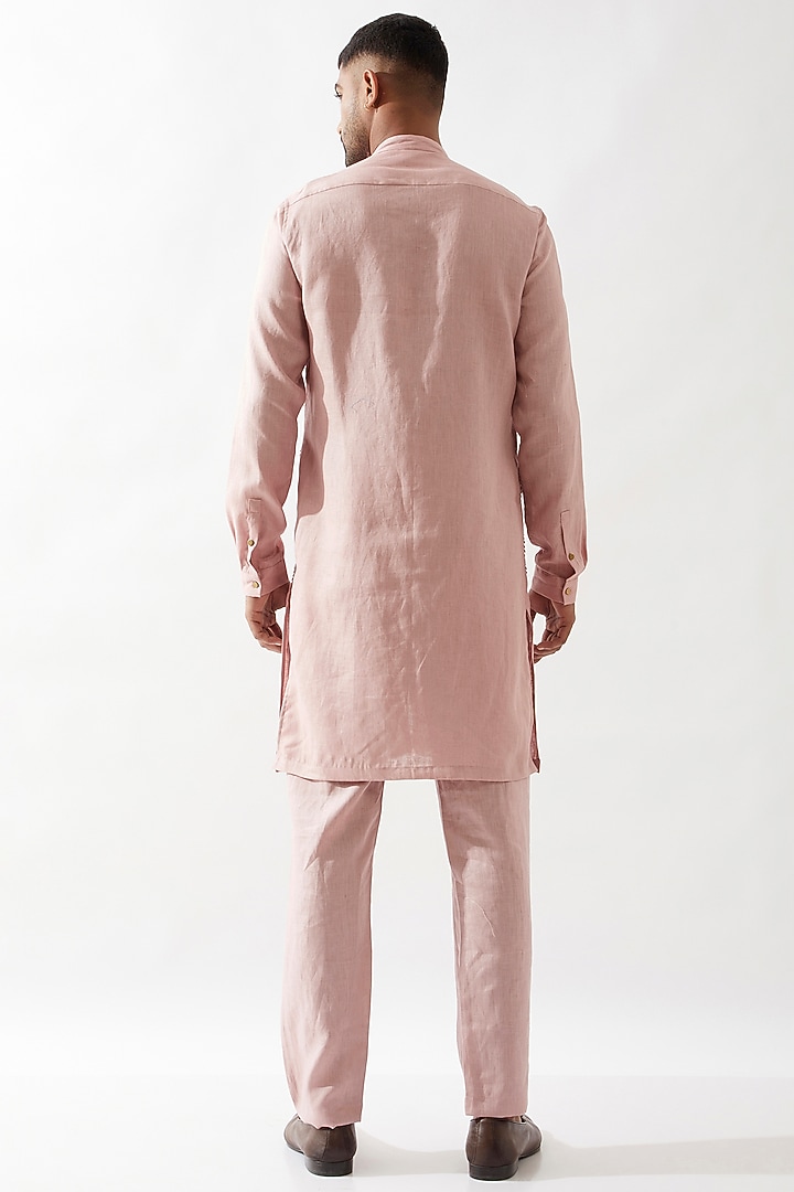 Pink Linen Caterpillar Textured Kurta Set by Son Of A Noble SNOB Men at Pernia's Pop Up Shop
