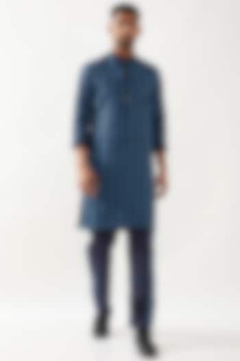 Navy Linen Printed Pintuck Kurta Set by Son Of A Noble SNOB Men at Pernia's Pop Up Shop