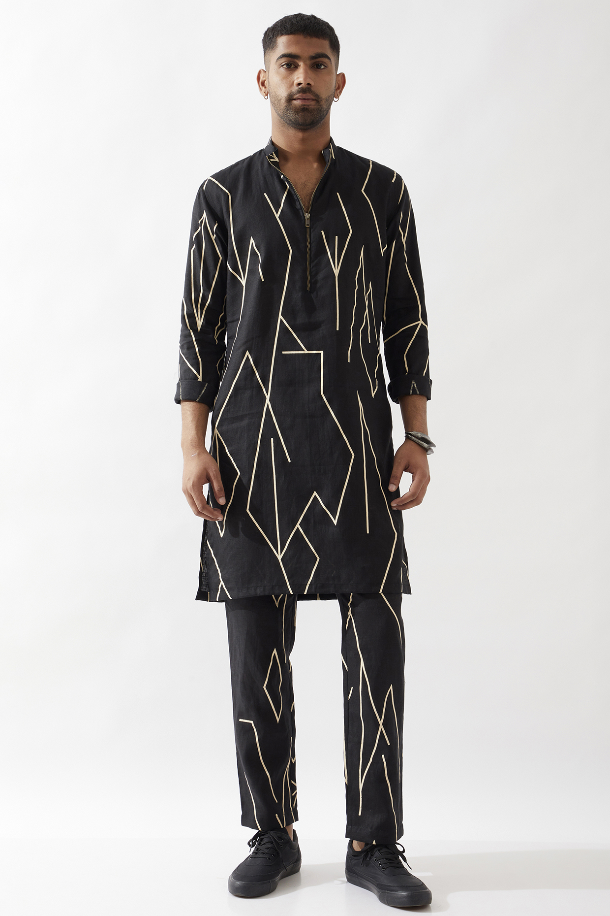 Black Linen Printed Kurta Set by Son Of A Noble SNOB Men