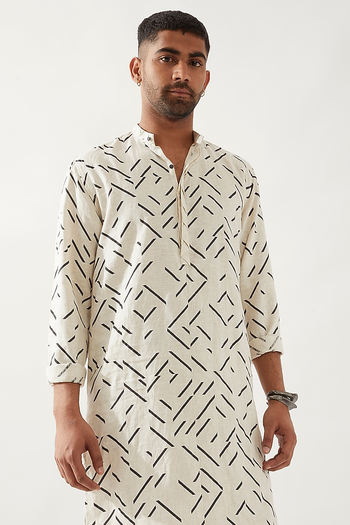 Ivory Linen Printed Kurta Set by Son Of A Noble SNOB Men at Pernia's Pop Up Shop