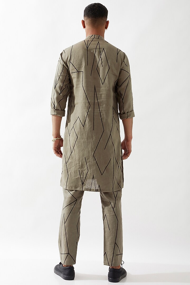 Olive Linen Printed Kurta Set by Son Of A Noble SNOB Men at Pernia's Pop Up Shop