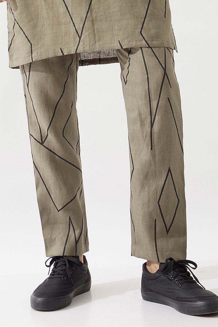 Olive Linen Printed Kurta Set by Son Of A Noble SNOB Men at Pernia's Pop Up Shop