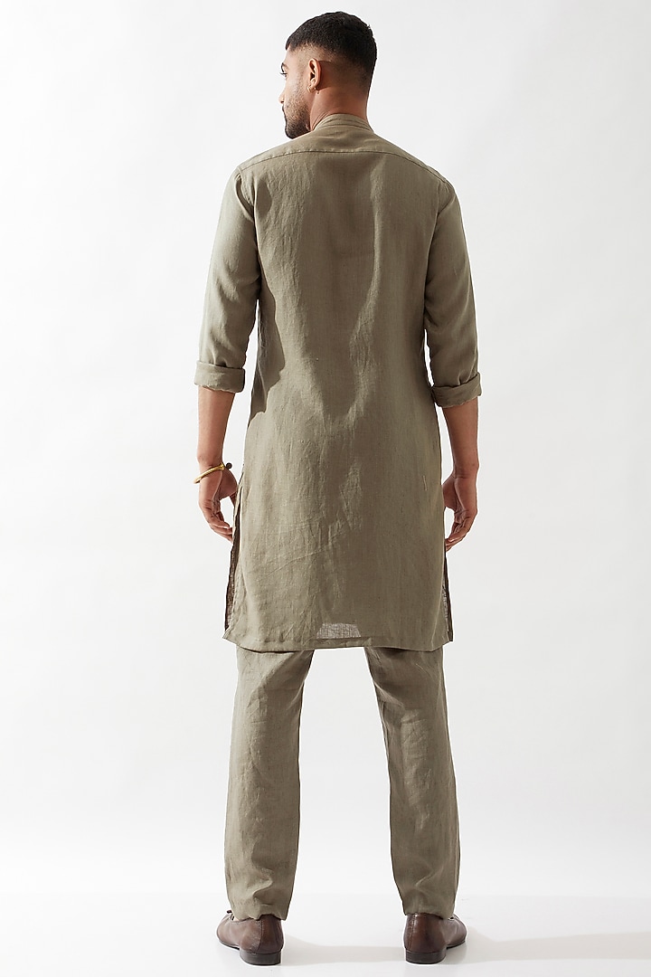 Olive Linen Caterpillar Textured Kurta Set by Son Of A Noble SNOB Men at Pernia's Pop Up Shop