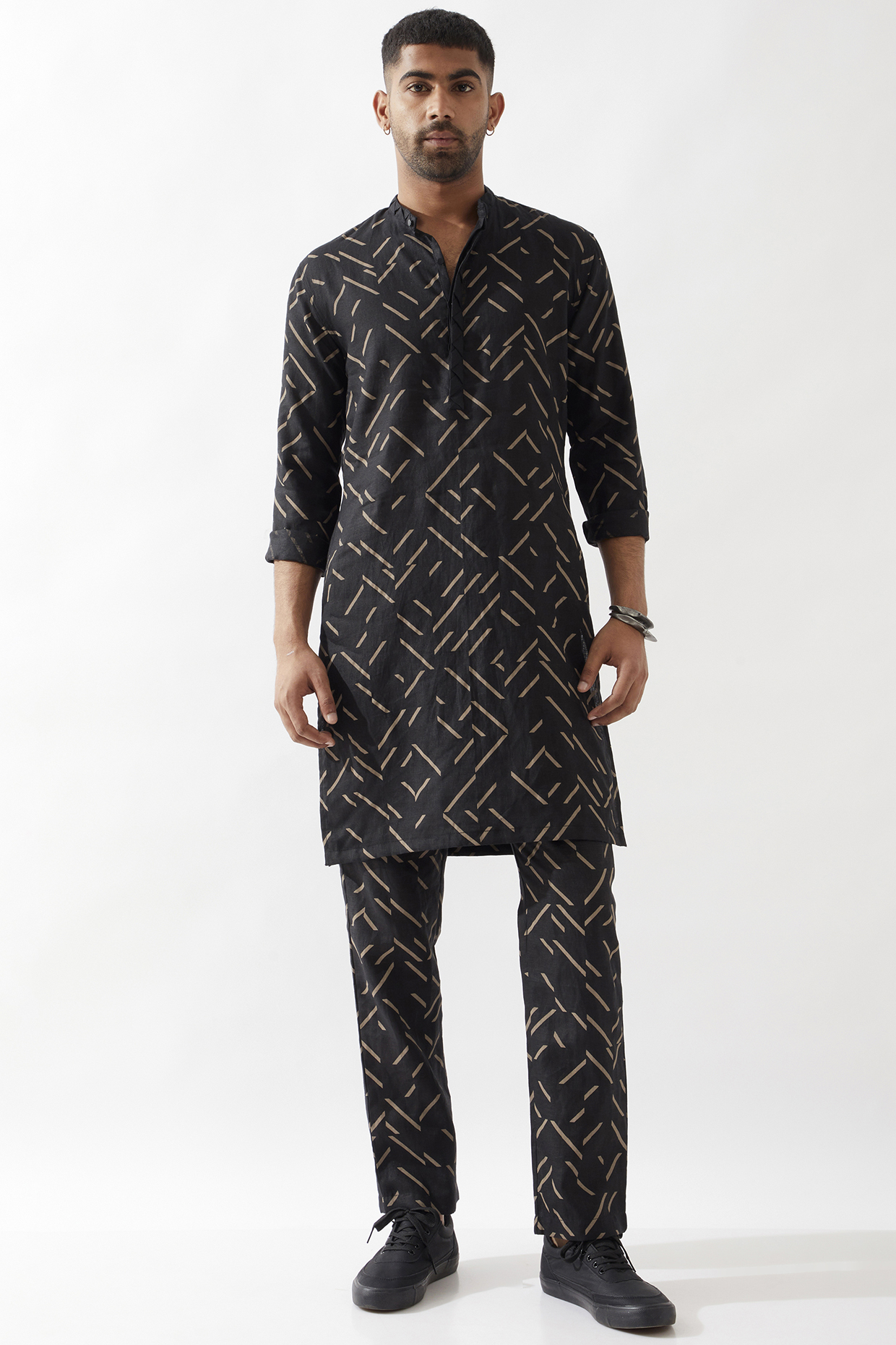 Black Linen Printed Kurta Set by Son Of A Noble SNOB Men