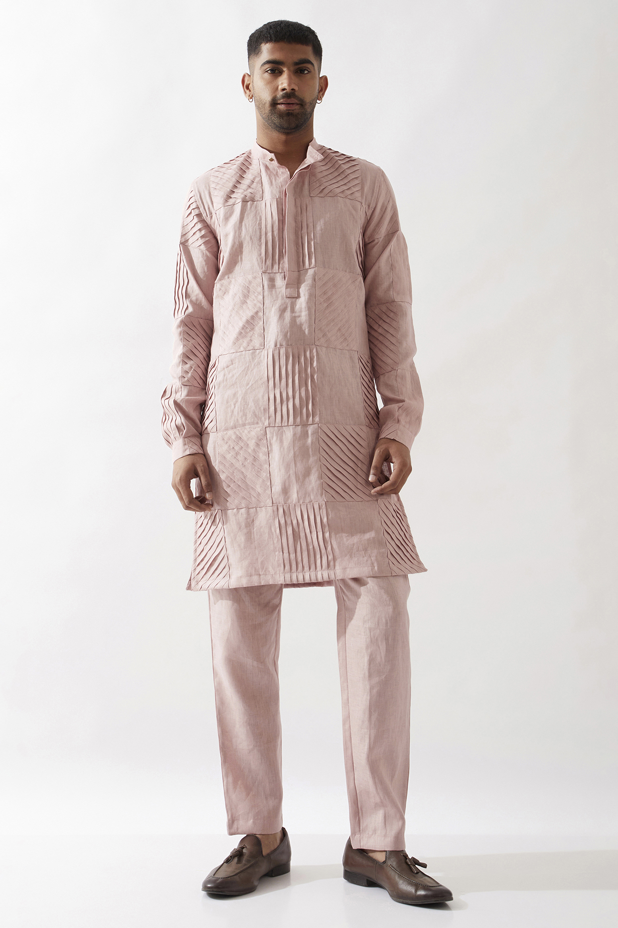 Pink Linen Pleated Textured Kurta by Son Of A Noble SNOB Men