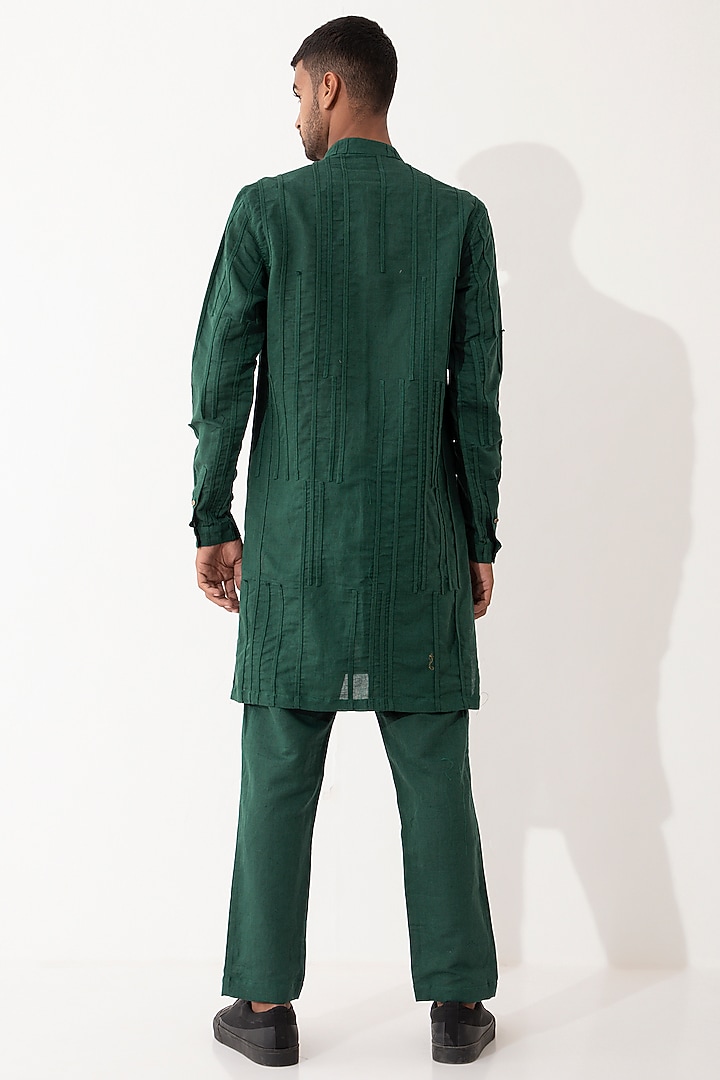 Green Linen Solid Kurta Set by Son Of A Noble SNOB Men at Pernia's Pop Up Shop