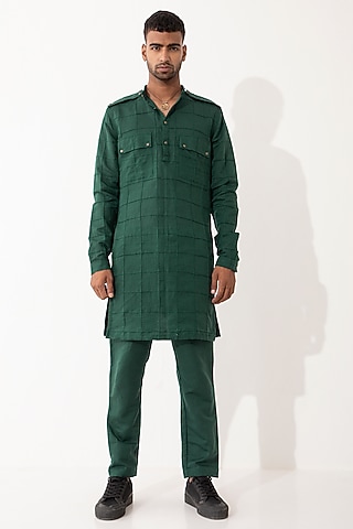 Green Linen Solid Kurta Set by Son Of A Noble SNOB Men
