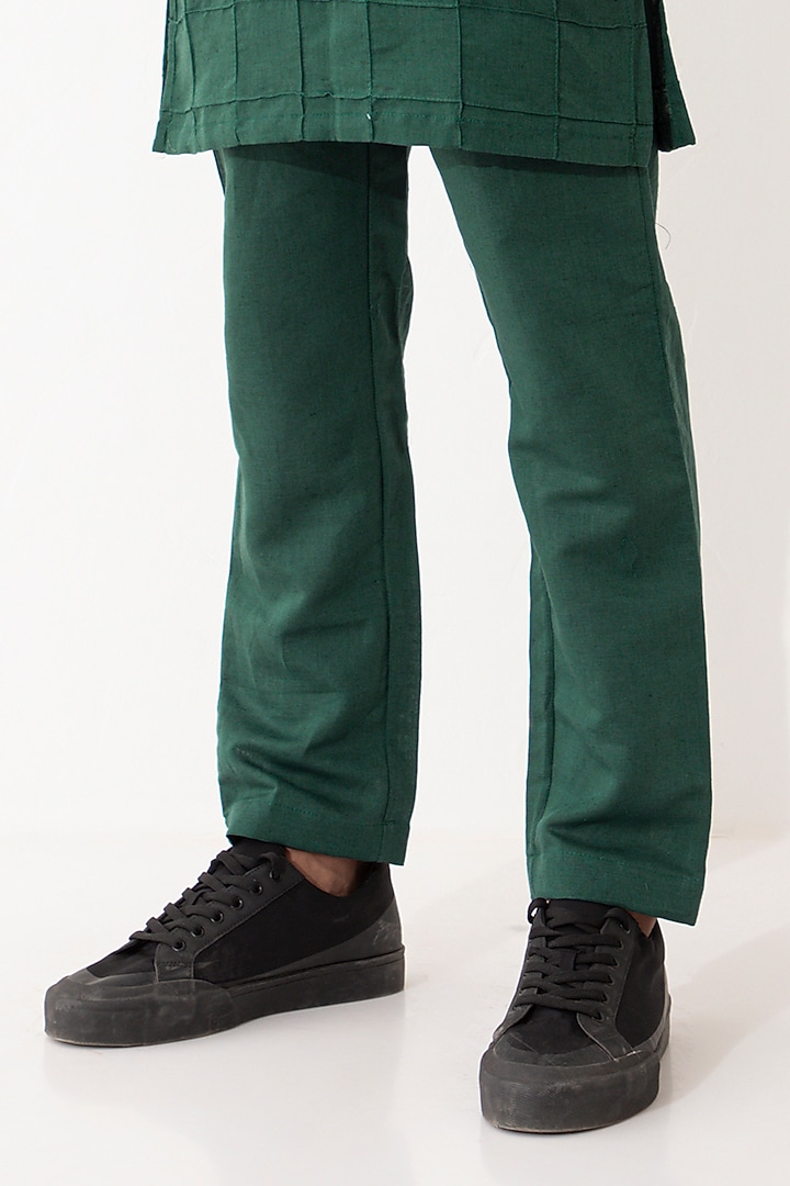 Green Linen Solid Kurta Set by Son Of A Noble SNOB Men at Pernia's Pop Up Shop