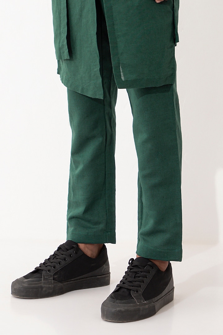 Green Linen Asymmetric Paneled Kurta Set by Son Of A Noble SNOB Men at Pernia's Pop Up Shop