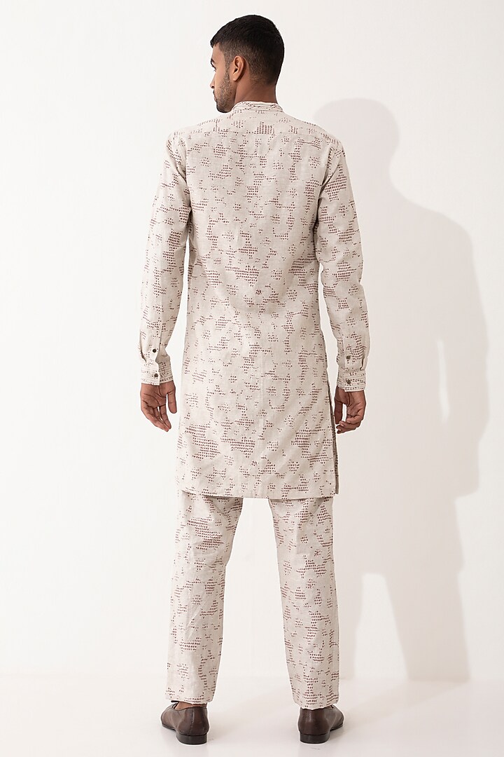 Ivory Linen Printed Kurta Set by Son Of A Noble SNOB Men at Pernia's Pop Up Shop
