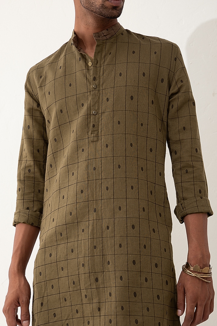 Brown Linen Printed Kurta Set by Son Of A Noble SNOB Men at Pernia's Pop Up Shop