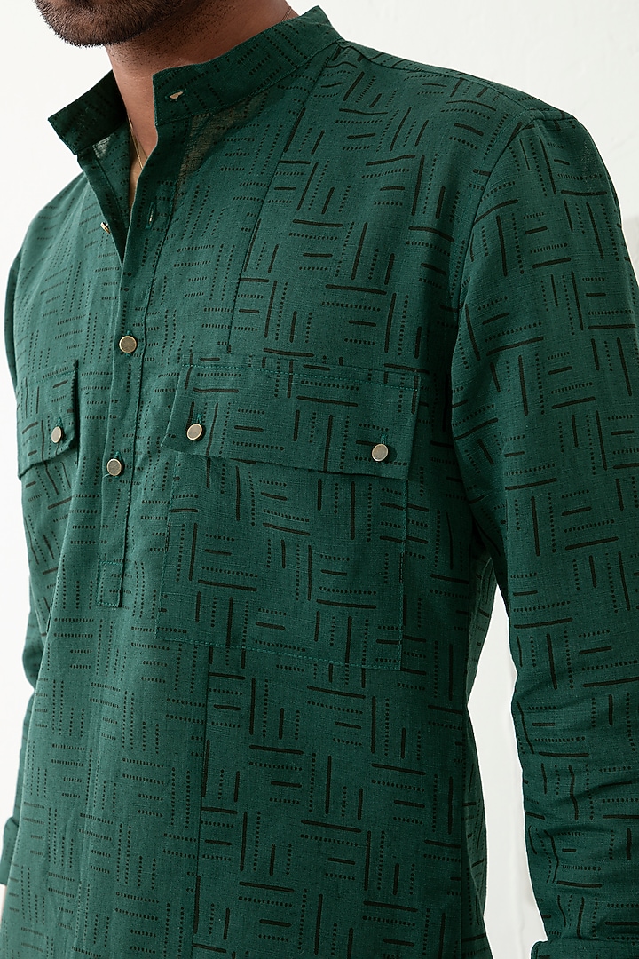 Green Linen Printed Kurta Set by Son Of A Noble SNOB Men at Pernia's Pop Up Shop