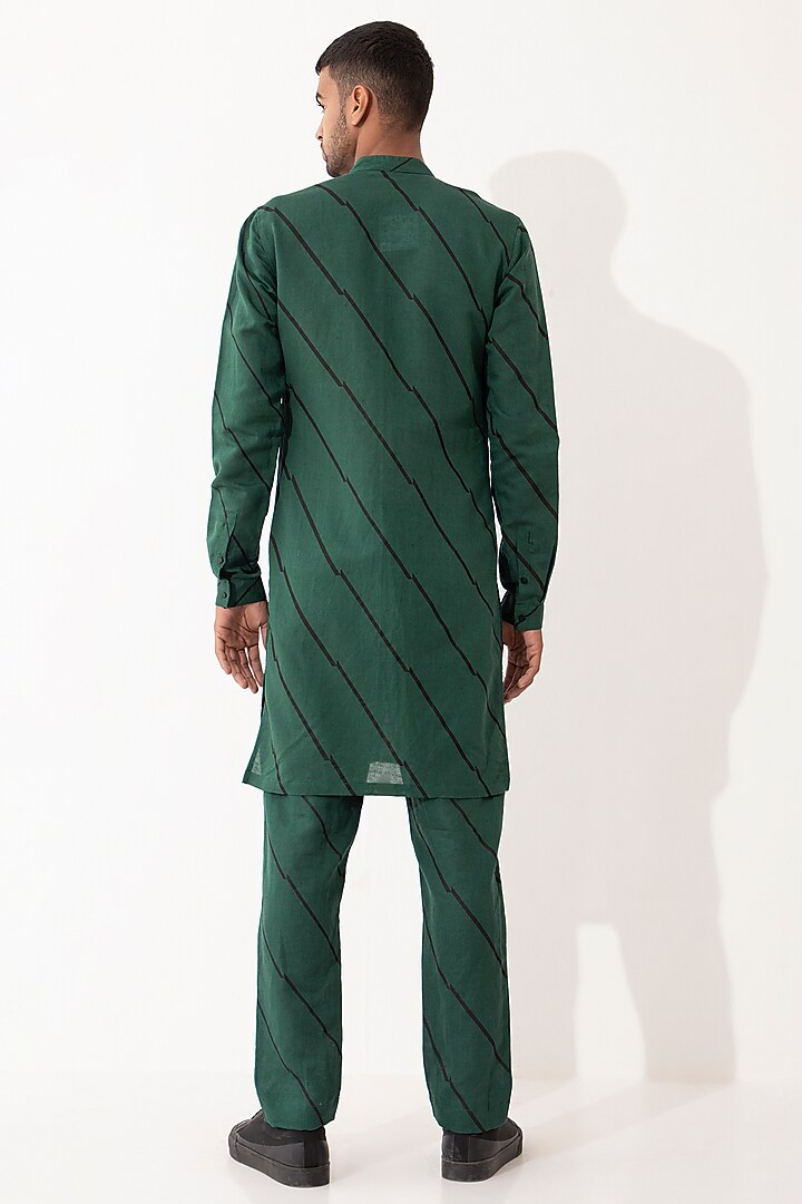 Green Linen Printed Kurta Set by Son Of A Noble SNOB Men at Pernia's Pop Up Shop
