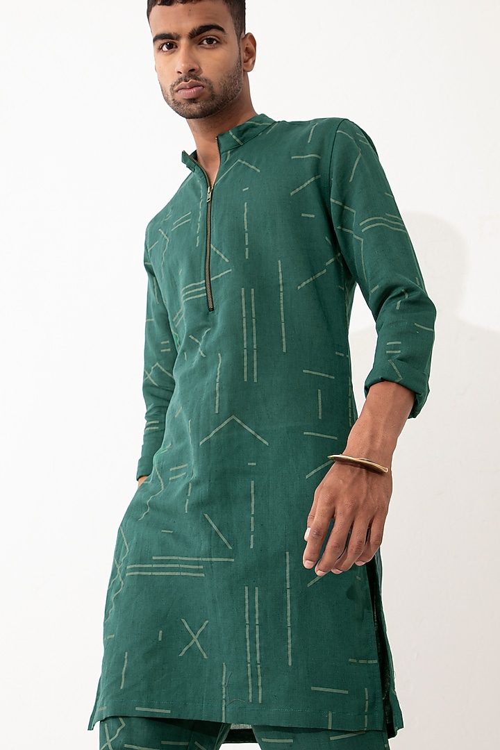 Green Linen Printed Kurta Set by Son Of A Noble SNOB Men at Pernia's Pop Up Shop