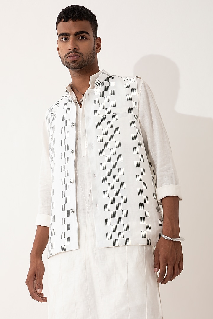 White Linen Printed Bundi Jacket Set by Son Of A Noble SNOB Men at Pernia's Pop Up Shop