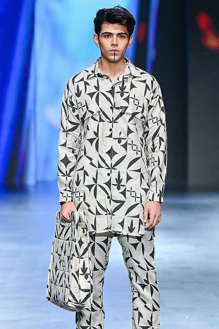 Ivory Linen Printed Co-Ord Set by Son Of A Noble SNOB Men at Pernia's Pop Up Shop
