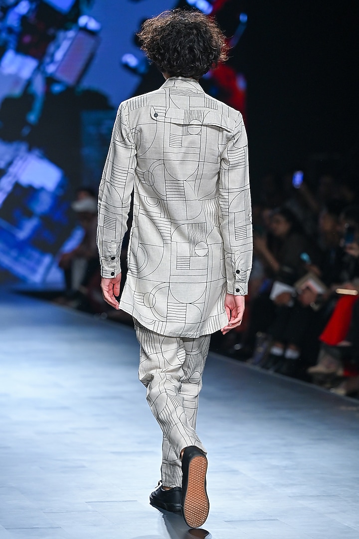 Ivory Linen Printed Co-Ord Set by Son Of A Noble SNOB Men at Pernia's Pop Up Shop