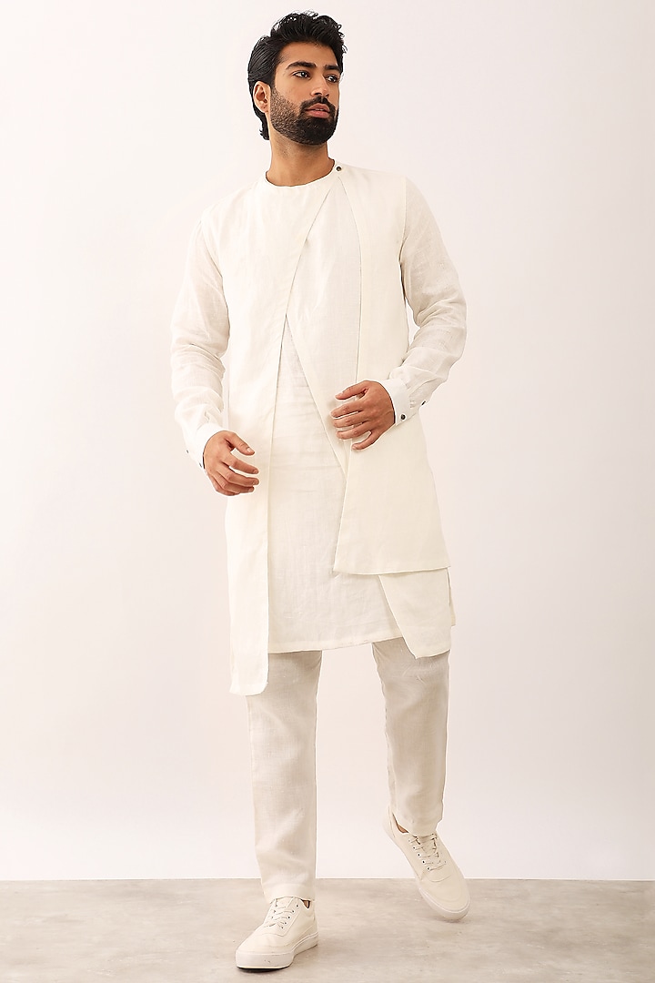 White Linen Asymmetric Kurta Set by Son Of A Noble SNOB Men at Pernia's Pop Up Shop