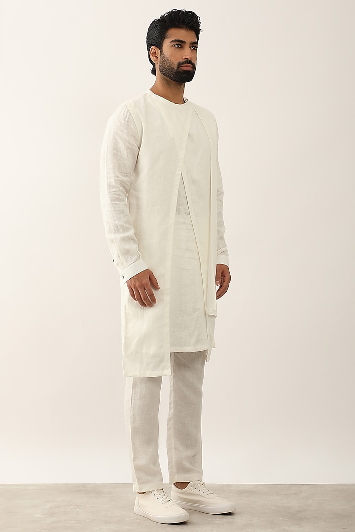 White Linen Asymmetric Kurta Set by Son Of A Noble SNOB Men at Pernia's Pop Up Shop