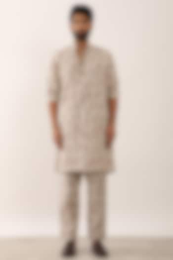 Ivory Linen Printed Kurta Set by Son Of A Noble SNOB Men at Pernia's Pop Up Shop