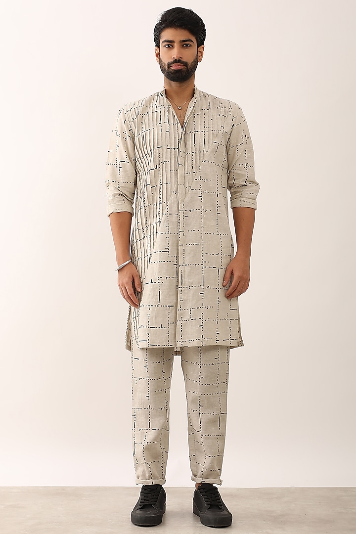 Ivory Linen Printed Kurta Set by Son Of A Noble SNOB Men at Pernia's Pop Up Shop