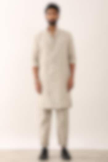 Ivory Linen Printed Kurta Set by Son Of A Noble SNOB Men