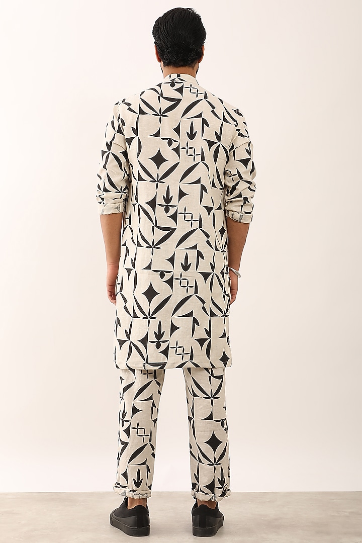 Ivory Linen Printed Kurta Set by Son Of A Noble SNOB Men at Pernia's Pop Up Shop