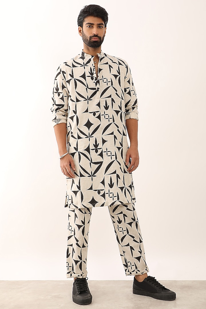 Ivory Linen Printed Kurta Set by Son Of A Noble SNOB Men at Pernia's Pop Up Shop