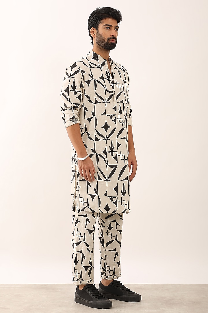 Ivory Linen Printed Kurta Set by Son Of A Noble SNOB Men at Pernia's Pop Up Shop
