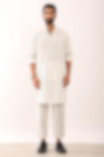 White Linen Printed Kurta Set by Son Of A Noble SNOB Men