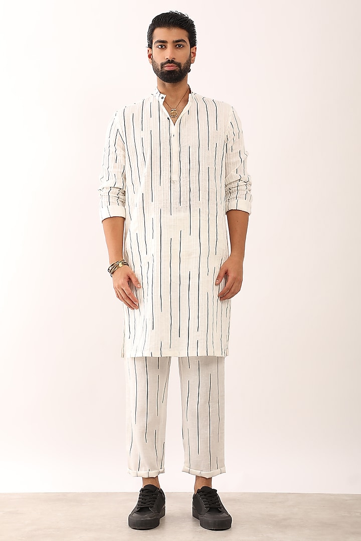 White Linen Printed Kurta Set by Son Of A Noble SNOB Men