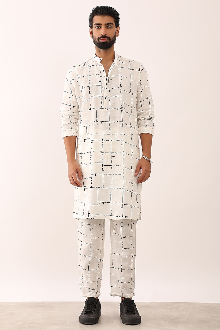 White Linen Printed Kurta Set by Son Of A Noble SNOB Men at Pernia's Pop Up Shop