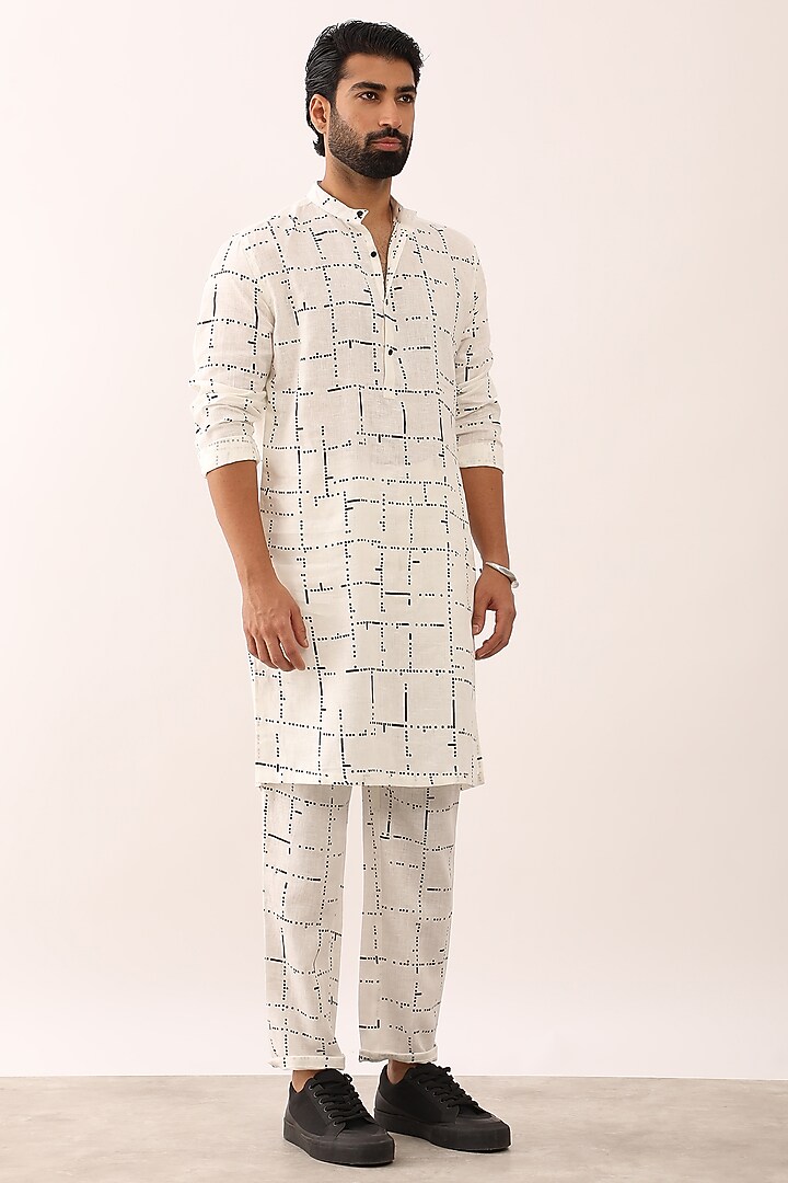 White Linen Printed Kurta Set by Son Of A Noble SNOB Men at Pernia's Pop Up Shop