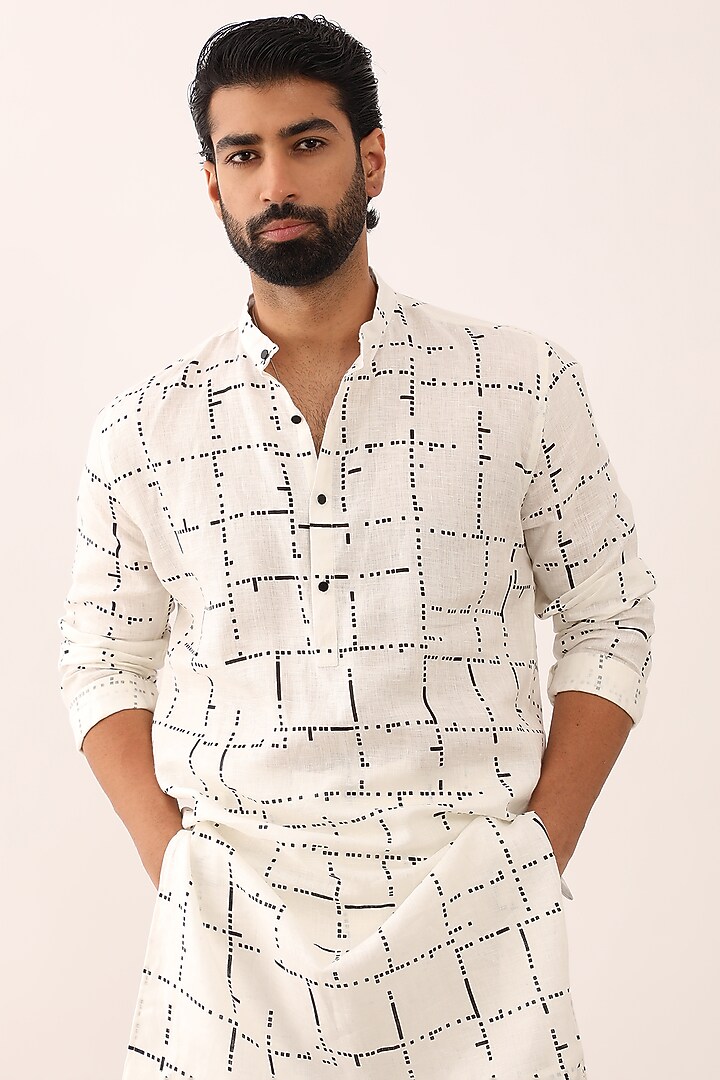 White Linen Printed Kurta Set by Son Of A Noble SNOB Men at Pernia's Pop Up Shop