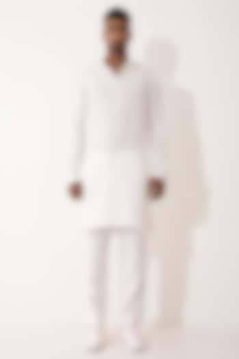 White Linen Kurta Set by Son Of A Noble SNOB Men